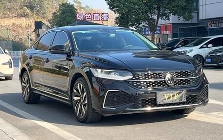 Volkswagen Passat B8 рестайлинг, 2021 год, 2 450 000 рублей, 4 фотография