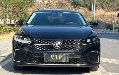 Volkswagen Passat B8 рестайлинг, 2021 год, 2 450 000 рублей, 3 фотография