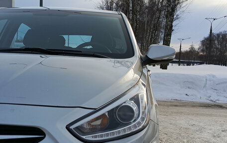 Hyundai Solaris II рестайлинг, 2013 год, 800 000 рублей, 21 фотография
