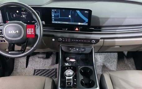 KIA Carnival, 2024 год, 5 840 000 рублей, 7 фотография