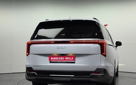 KIA Carnival, 2024 год, 5 840 000 рублей, 3 фотография