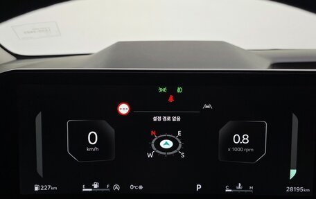 KIA Carnival, 2024 год, 5 840 000 рублей, 17 фотография