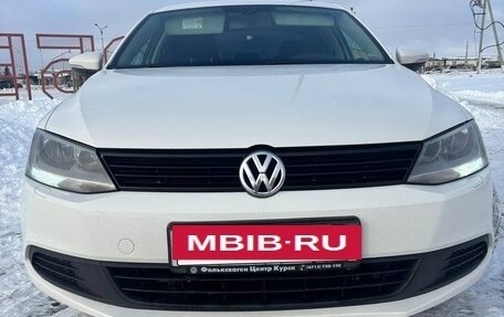 Volkswagen Jetta VI, 2012 год, 896 000 рублей, 6 фотография