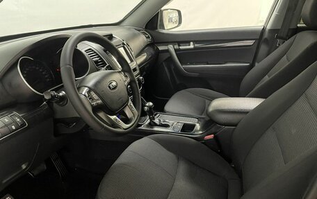 KIA Sorento II рестайлинг, 2018 год, 1 979 000 рублей, 13 фотография