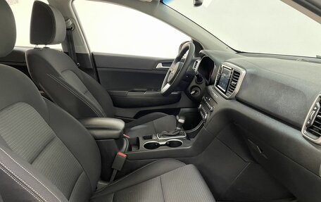 KIA Sportage IV рестайлинг, 2019 год, 2 299 000 рублей, 20 фотография