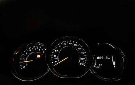 Renault Logan II, 2019 год, 979 000 рублей, 11 фотография