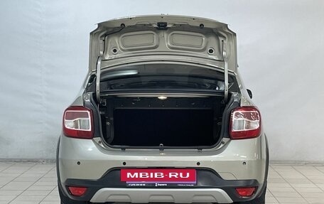 Renault Logan II, 2019 год, 979 000 рублей, 8 фотография