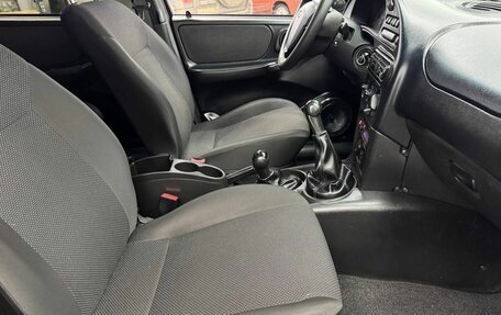 Chevrolet Niva I рестайлинг, 2015 год, 642 000 рублей, 10 фотография