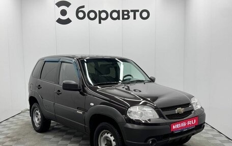 Chevrolet Niva I рестайлинг, 2015 год, 642 000 рублей, 2 фотография