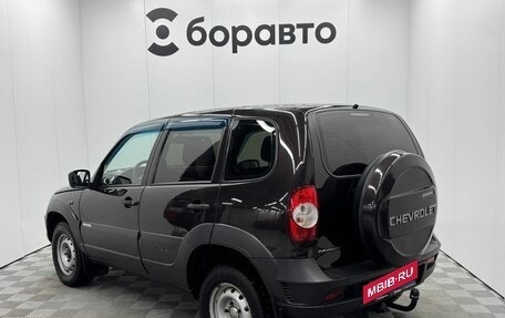 Chevrolet Niva I рестайлинг, 2015 год, 642 000 рублей, 8 фотография
