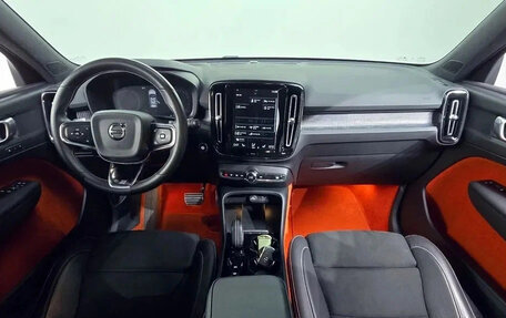 Volvo XC40 I, 2021 год, 2 100 000 рублей, 5 фотография