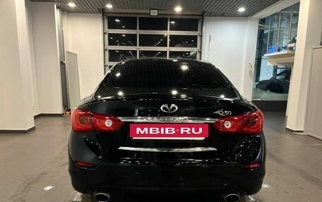 Infiniti Q50 I рестайлинг, 2015 год, 1 415 000 рублей, 4 фотография