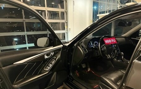 Infiniti Q50 I рестайлинг, 2015 год, 1 415 000 рублей, 17 фотография