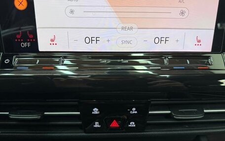 Volkswagen Golf VIII, 2023 год, 1 710 000 рублей, 10 фотография