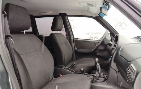 Chevrolet Niva I рестайлинг, 2018 год, 749 000 рублей, 11 фотография