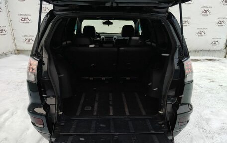 Mitsubishi Outlander III рестайлинг 3, 2011 год, 1 065 000 рублей, 8 фотография