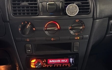 Volvo V40 I, 1999 год, 249 000 рублей, 6 фотография