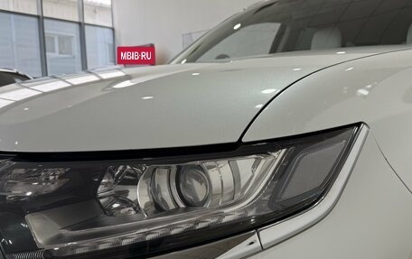 Mitsubishi Outlander III рестайлинг 3, 2019 год, 2 200 000 рублей, 16 фотография