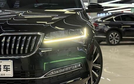 Skoda Superb III рестайлинг, 2025 год, 2 100 000 рублей, 18 фотография