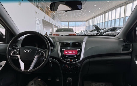 Hyundai Solaris II рестайлинг, 2012 год, 950 000 рублей, 9 фотография