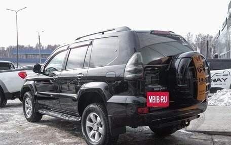 Toyota Land Cruiser Prado 120 рестайлинг, 2005 год, 2 237 000 рублей, 9 фотография