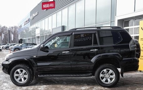 Toyota Land Cruiser Prado 120 рестайлинг, 2005 год, 2 237 000 рублей, 10 фотография