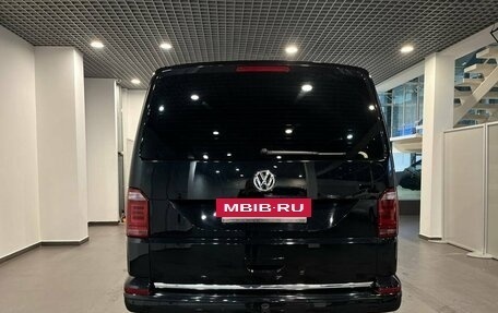 Volkswagen Multivan T6 рестайлинг, 2018 год, 4 150 000 рублей, 4 фотография