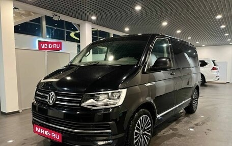 Volkswagen Multivan T6 рестайлинг, 2018 год, 4 150 000 рублей, 7 фотография
