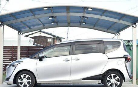 Toyota Sienta II, 2018 год, 1 275 000 рублей, 4 фотография