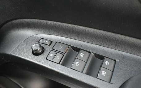 Toyota Sienta II, 2018 год, 1 275 000 рублей, 11 фотография