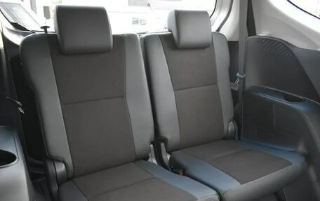 Toyota Sienta II, 2018 год, 1 275 000 рублей, 16 фотография