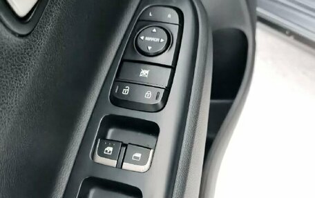 KIA Rio IV, 2018 год, 1 274 000 рублей, 12 фотография