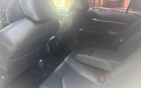 Toyota Camry, 2022 год, 2 760 000 рублей, 10 фотография