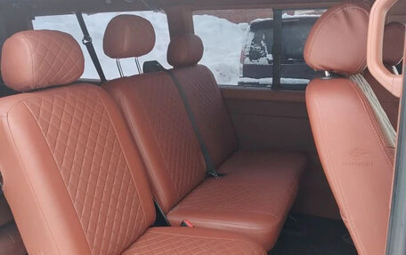 Volkswagen Caravelle T5, 2011 год, 1 850 000 рублей, 9 фотография