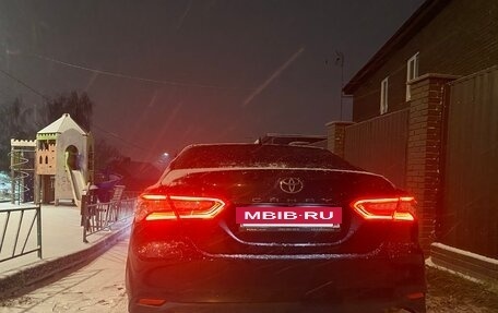 Toyota Camry, 2020 год, 1 900 000 рублей, 13 фотография