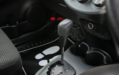 Toyota Vitz, 2015 год, 829 000 рублей, 12 фотография