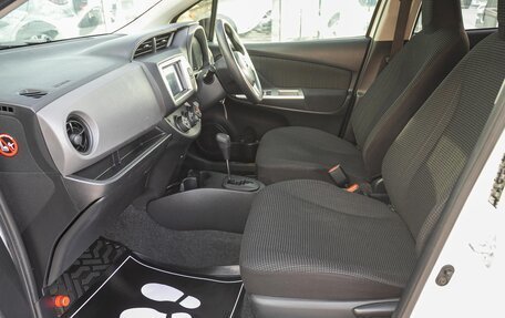 Toyota Vitz, 2015 год, 829 000 рублей, 19 фотография