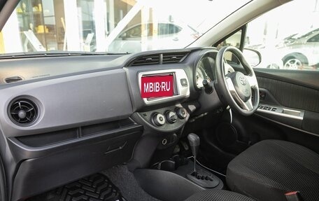 Toyota Vitz, 2015 год, 829 000 рублей, 18 фотография