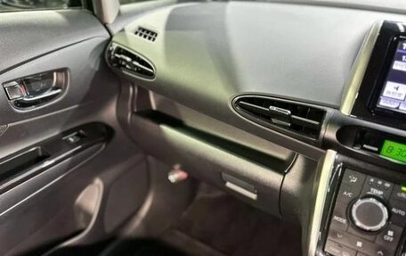 Toyota Wish II, 2012 год, 1 234 000 рублей, 37 фотография