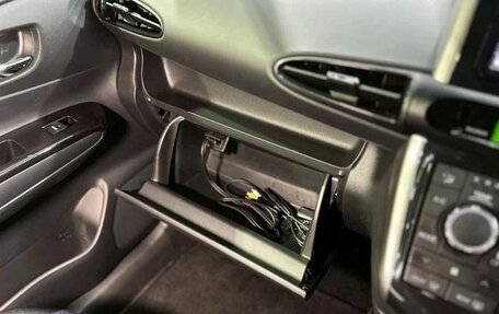 Toyota Wish II, 2012 год, 1 234 000 рублей, 38 фотография