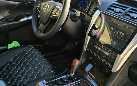 Toyota Camry, 2015 год, 1 900 000 рублей, 8 фотография