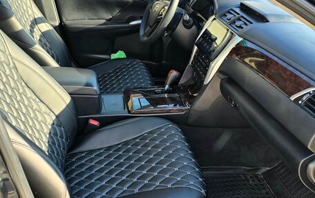 Toyota Camry, 2015 год, 1 900 000 рублей, 9 фотография