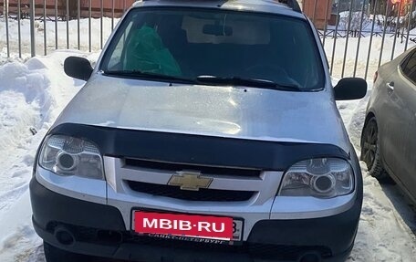 Chevrolet Niva I рестайлинг, 2009 год, 330 000 рублей, 2 фотография