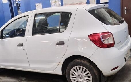 Renault Sandero II рестайлинг, 2015 год, 450 000 рублей, 3 фотография