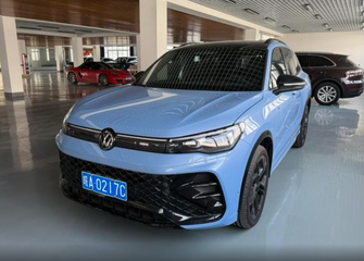 Volkswagen Tiguan II, 2025 год, 4 950 000 рублей, 1 фотография