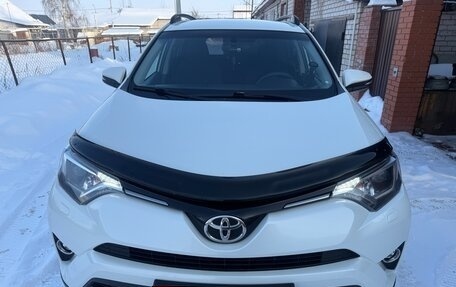 Toyota RAV4, 2016 год, 2 375 000 рублей, 10 фотография