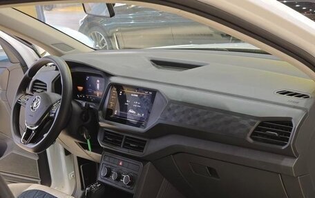 Volkswagen T-Cross I, 2022 год, 1 290 000 рублей, 10 фотография