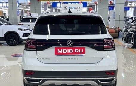 Volkswagen T-Cross I, 2022 год, 1 240 000 рублей, 5 фотография