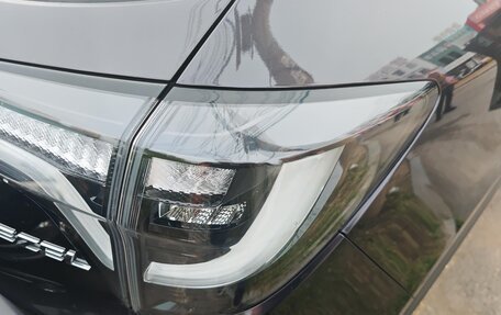 Honda Vezel, 2022 год, 1 900 000 рублей, 4 фотография