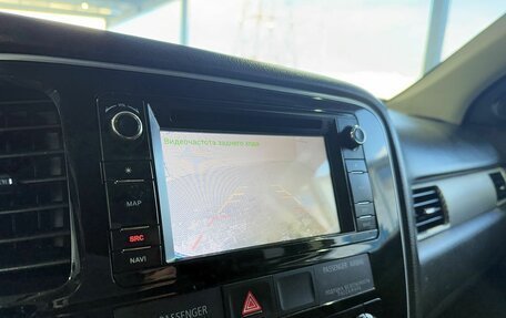 Mitsubishi Outlander III рестайлинг 3, 2017 год, 1 799 000 рублей, 15 фотография